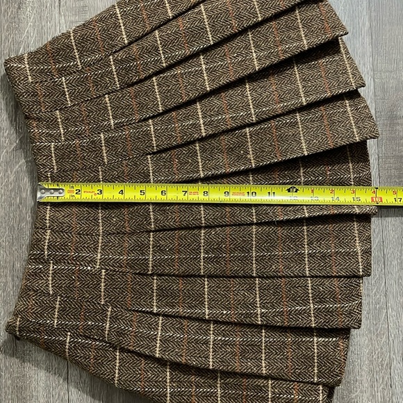 Avec Les Filles Mixed Plaid Pleated Mini Skirt - Picture 10 of 10